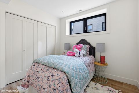 Tiny photo for 718-720 W 17th Street #1W, Chicago, IL 60616 (MLS # 12520921)