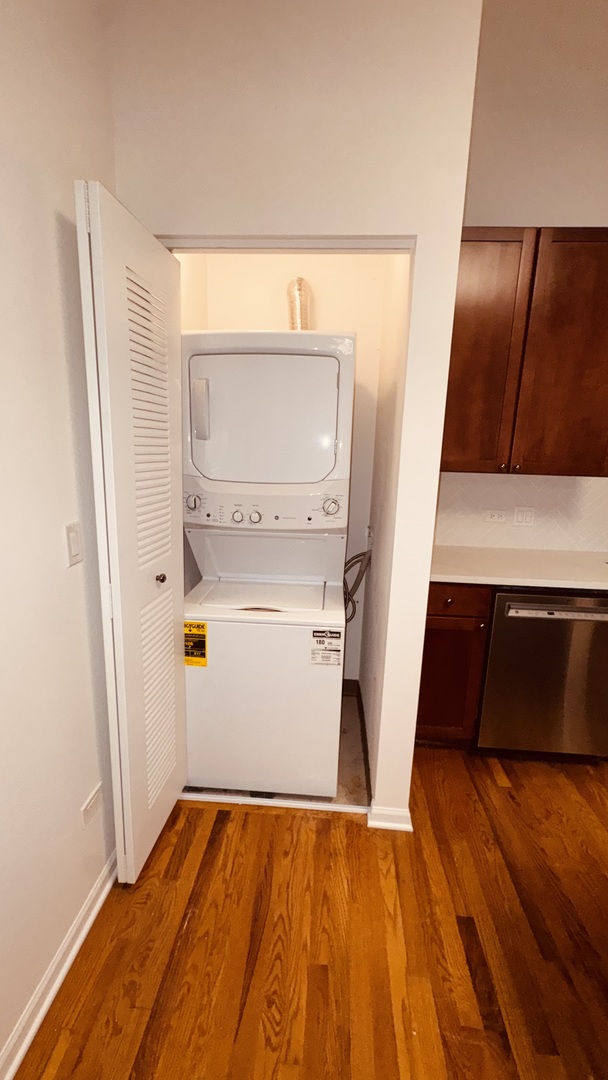 758 N Larrabee Street 325