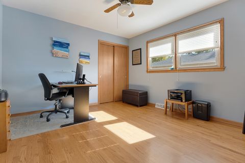 Tiny photo for 9208 NASHVILLE Avenue, Oak Lawn, IL 60453 (MLS # 12502242)