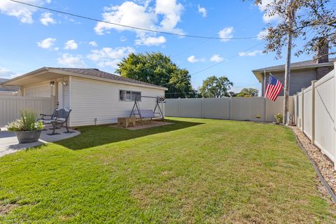 Tiny photo for 9208 NASHVILLE Avenue, Oak Lawn, IL 60453 (MLS # 12502242)