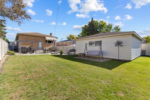 Tiny photo for 9208 NASHVILLE Avenue, Oak Lawn, IL 60453 (MLS # 12502242)
