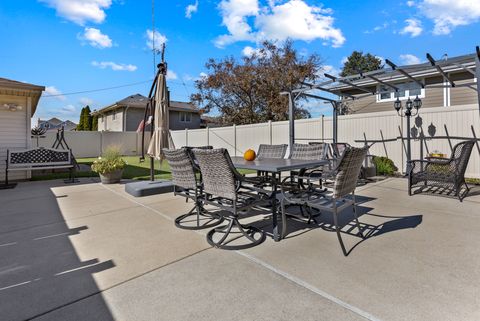 Tiny photo for 9208 NASHVILLE Avenue, Oak Lawn, IL 60453 (MLS # 12502242)