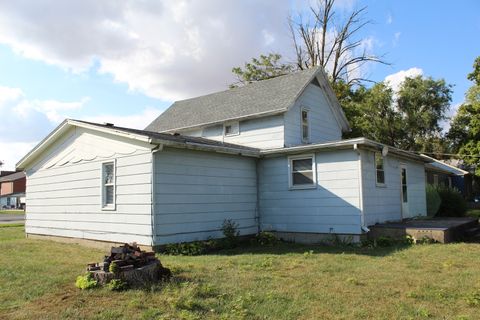 Tiny photo for 213 Peoria Street N, Gilman, IL 60938 (MLS # 12475721)