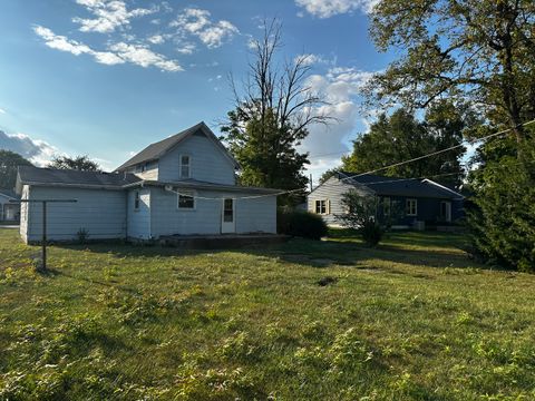 Tiny photo for 213 Peoria Street N, Gilman, IL 60938 (MLS # 12475721)