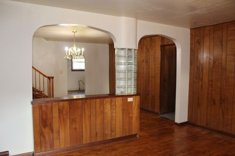 Tiny photo for 213 Peoria Street N, Gilman, IL 60938 (MLS # 12475721)