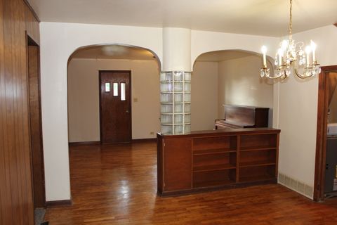 Tiny photo for 213 Peoria Street N, Gilman, IL 60938 (MLS # 12475721)