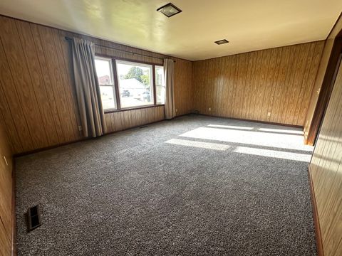 Tiny photo for 213 Peoria Street N, Gilman, IL 60938 (MLS # 12475721)