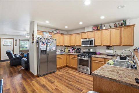 Tiny photo for 1624 Arrington Drive, North Chicago, IL 60064 (MLS # 12609884)