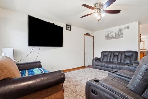 Tiny photo for 1624 Arrington Drive, North Chicago, IL 60064 (MLS # 12609884)