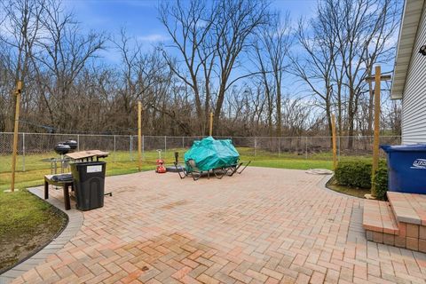 Tiny photo for 1624 Arrington Drive, North Chicago, IL 60064 (MLS # 12609884)