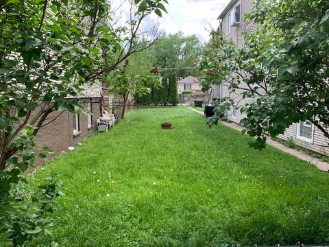 735 W 48th Place Chicago IL 60609