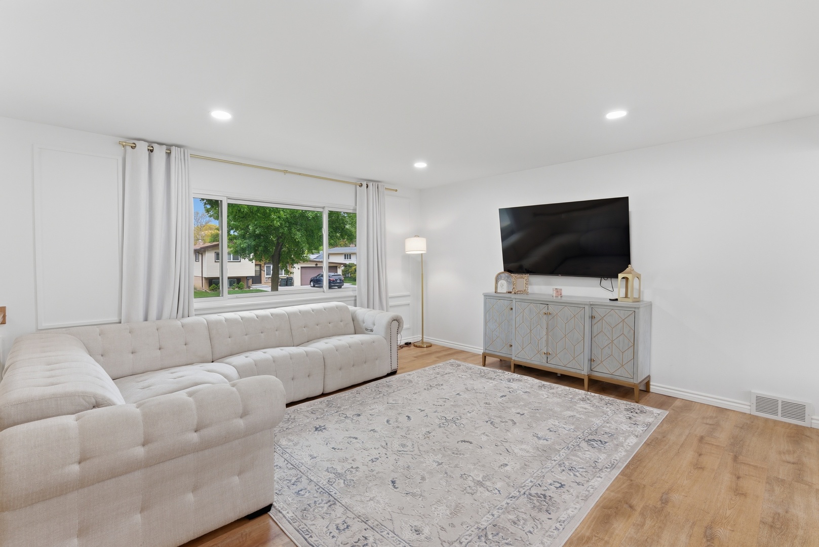 25 N Prindle Avenue
