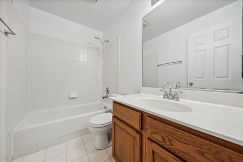 Tiny photo for 973 Parkhill Circle #973, Aurora, IL 60502 (MLS # 12517299)