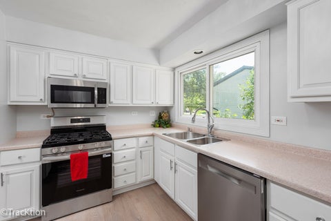 Tiny photo for 525 King Arthur Drive, Bolingbrook, IL 60440 (MLS # 12711834)