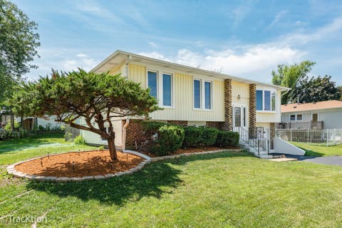 Tiny photo for 525 King Arthur Drive, Bolingbrook, IL 60440 (MLS # 12711834)