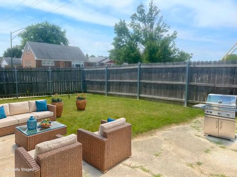 Tiny photo for 10226 S California Avenue, Evergreen Park, IL 60805 (MLS # 12558136)