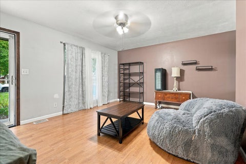 Tiny photo for 1007 S Livingston Street, Bloomington, IL 61701 (MLS # 12750989)