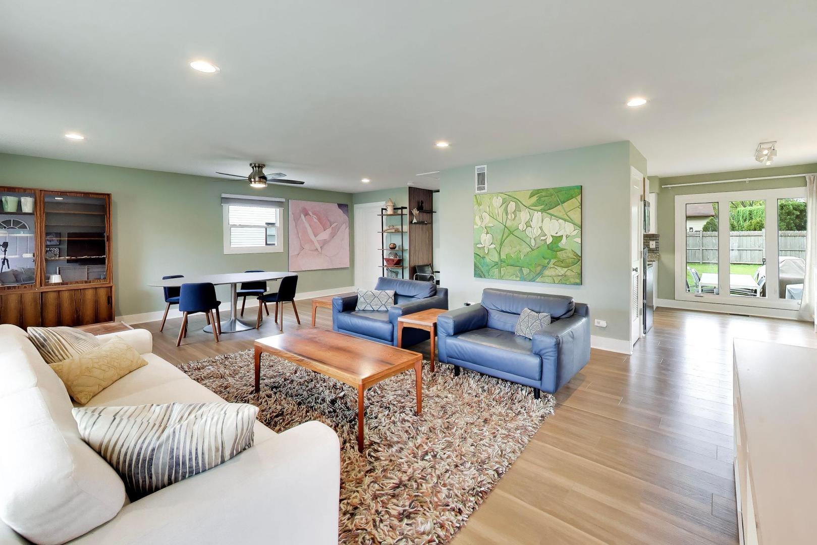 401 E Elk Grove Boulevard