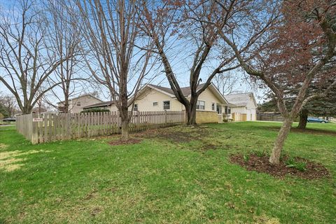 Tiny photo for 644 Pierce Court, Grayslake, IL 60030 (MLS # 12618598)