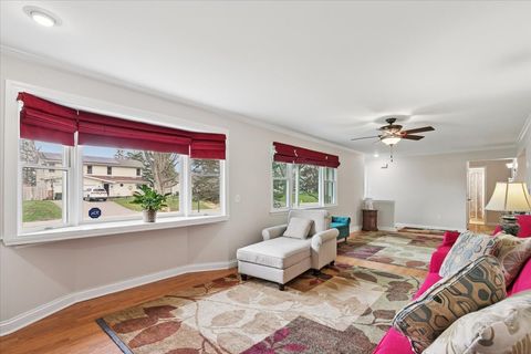 Tiny photo for 644 Pierce Court, Grayslake, IL 60030 (MLS # 12618598)