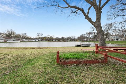 Tiny photo for 644 Pierce Court, Grayslake, IL 60030 (MLS # 12618598)