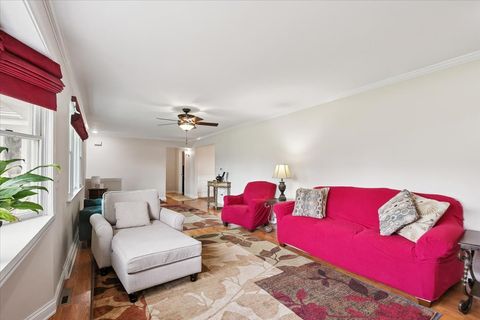 Tiny photo for 644 Pierce Court, Grayslake, IL 60030 (MLS # 12618598)