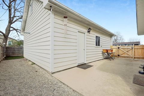 Tiny photo for 644 Pierce Court, Grayslake, IL 60030 (MLS # 12618598)