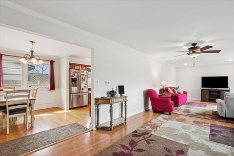 Tiny photo for 644 Pierce Court, Grayslake, IL 60030 (MLS # 12618598)