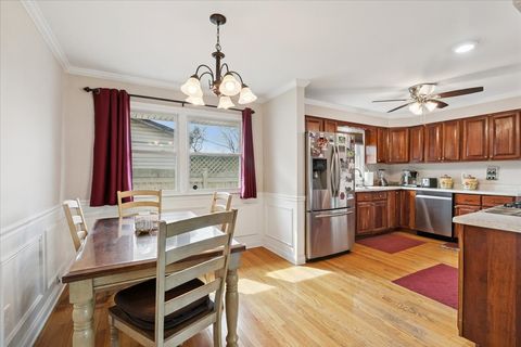 Tiny photo for 644 Pierce Court, Grayslake, IL 60030 (MLS # 12618598)