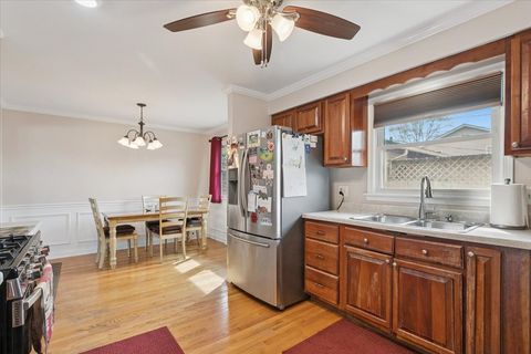 Tiny photo for 644 Pierce Court, Grayslake, IL 60030 (MLS # 12618598)