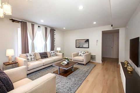 Tiny photo for 2065 W FARWELL Avenue #3N, Chicago, IL 60659 (MLS # 12466483)