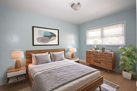 Tiny photo for 2065 W FARWELL Avenue #3N, Chicago, IL 60659 (MLS # 12466483)