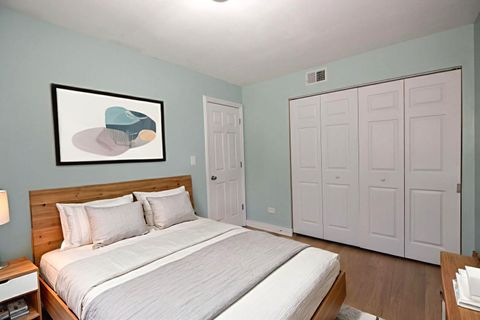 Tiny photo for 2065 W FARWELL Avenue #3N, Chicago, IL 60659 (MLS # 12466483)
