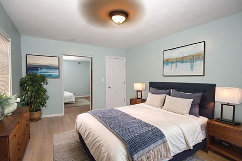Tiny photo for 2065 W FARWELL Avenue #3N, Chicago, IL 60659 (MLS # 12466483)