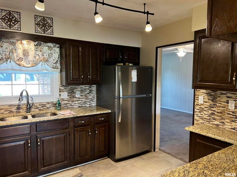 Tiny photo for 210 W 5TH Street, St Peter, IL 62880 (MLS # EB459047)