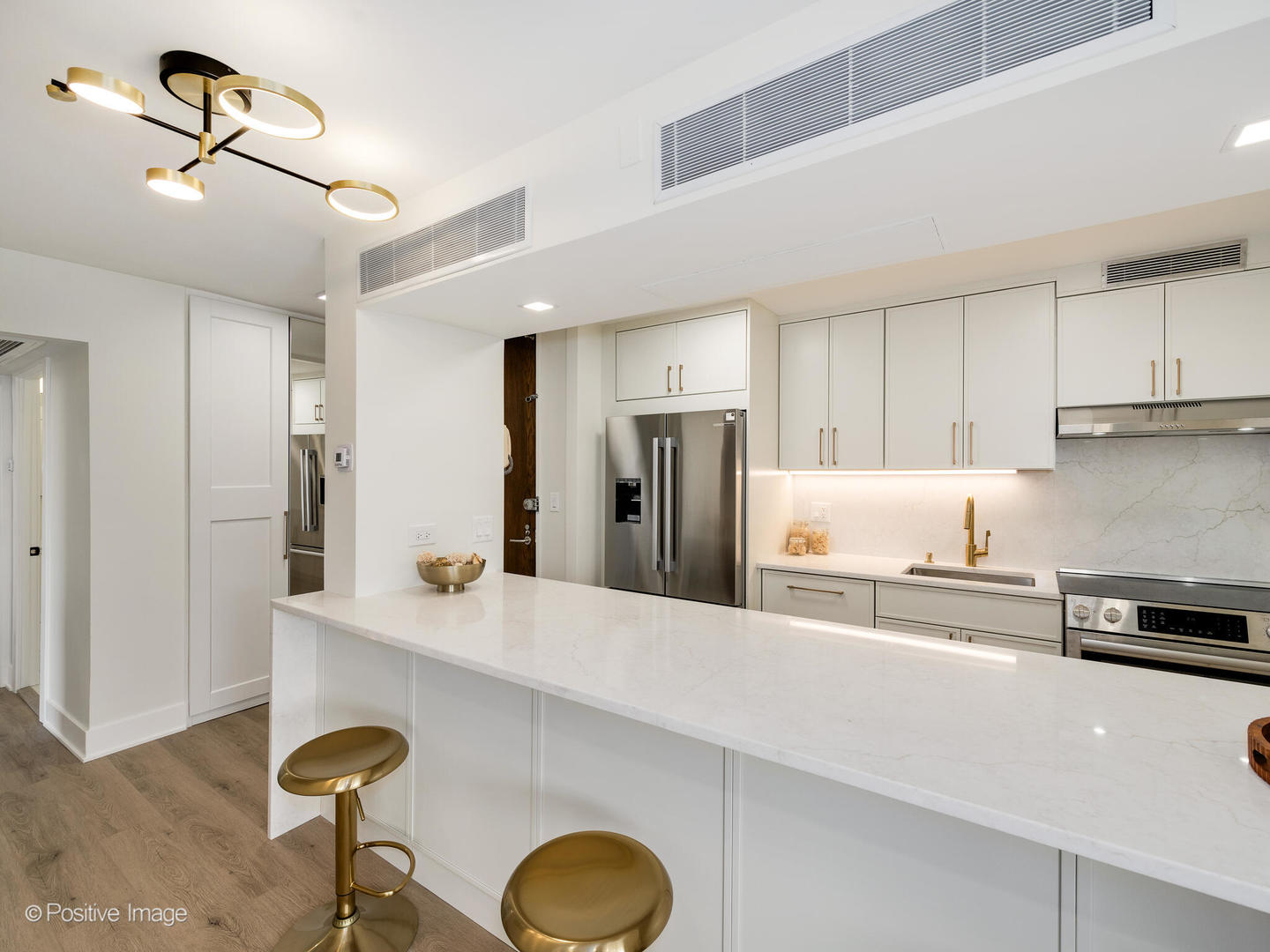 1310 N Ritchie Court 27B