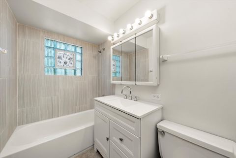 Tiny photo for 9417 S 78th Avenue, Hickory Hills, IL 60457 (MLS # 12562815)