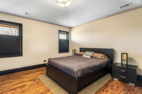 Tiny photo for 6505 N Knox Avenue, Lincolnwood, IL 60645 (MLS # 12544415)