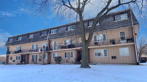 2312 Algonquin Road 9 Rolling Meadows IL 60008