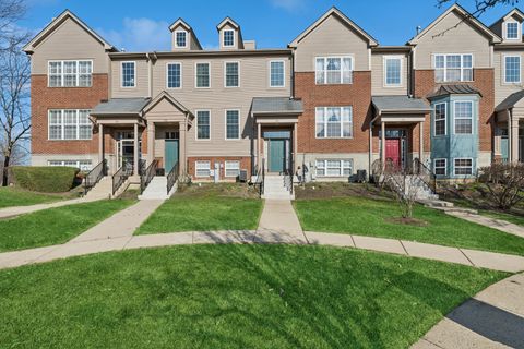 24 Village Station Lane Grayslake IL 60030