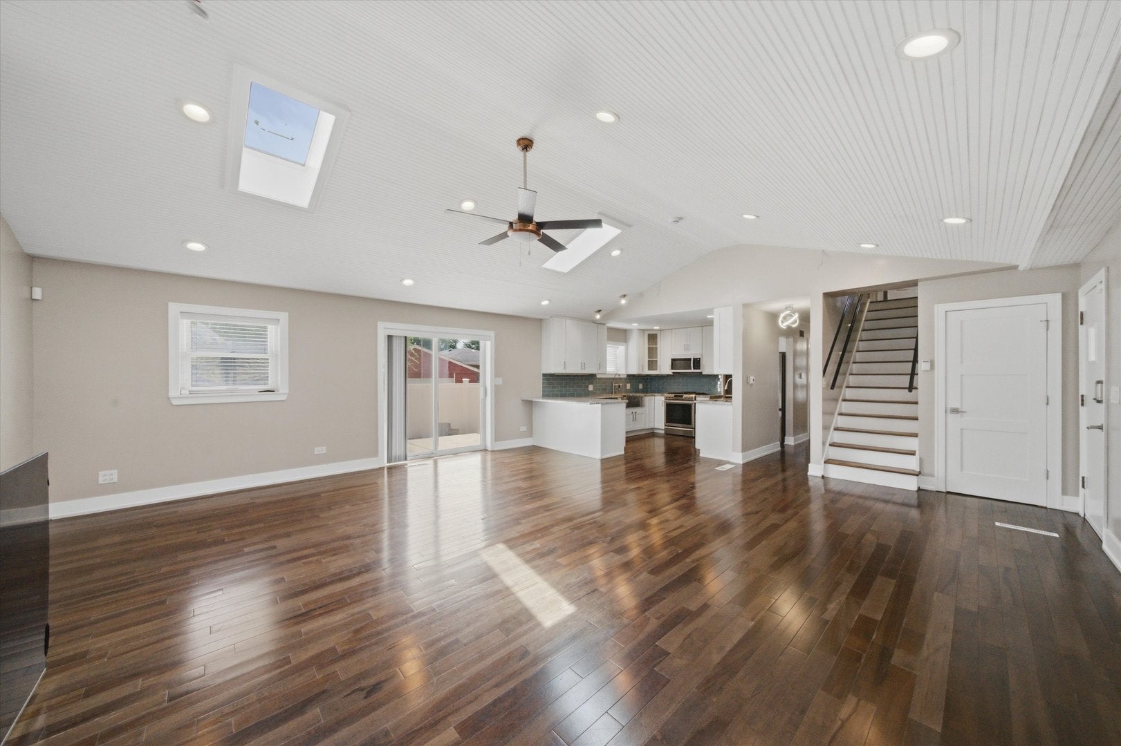 2420 Elm Street