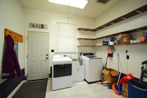 Tiny photo for 3109 Peach Street, Mt Vernon, IL 62864 (MLS # 100000209)