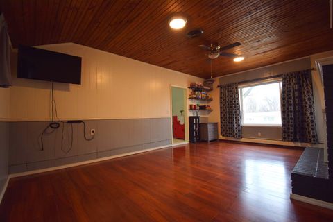 Tiny photo for 3109 Peach Street, Mt Vernon, IL 62864 (MLS # 100000209)