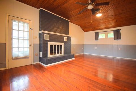 Tiny photo for 3109 Peach Street, Mt Vernon, IL 62864 (MLS # 100000209)