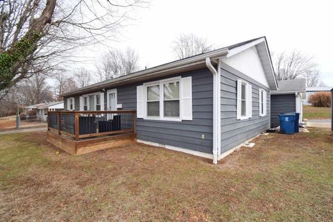 Tiny photo for 3109 Peach Street, Mt Vernon, IL 62864 (MLS # 100000209)