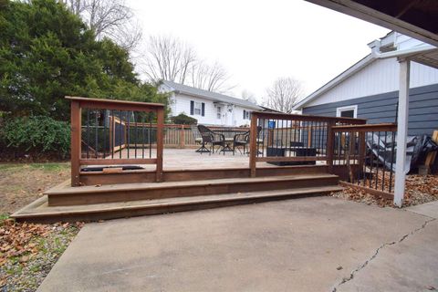 Tiny photo for 3109 Peach Street, Mt Vernon, IL 62864 (MLS # 100000209)