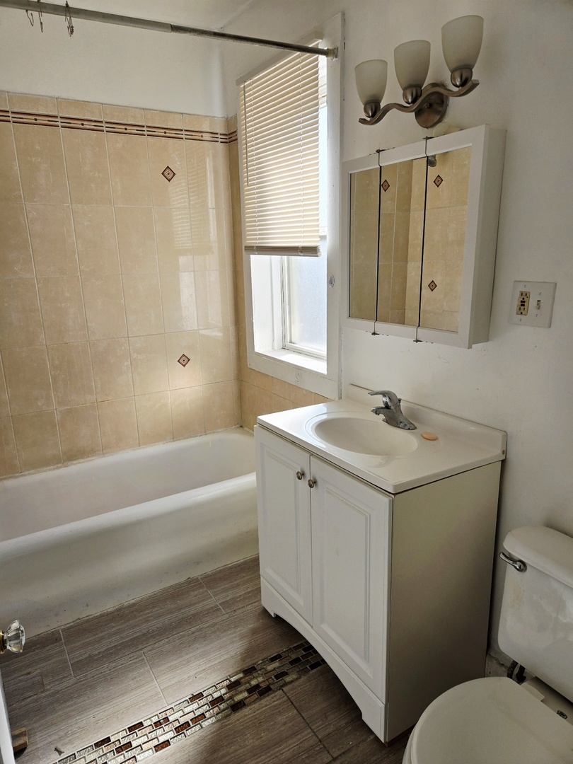 7708 S Wabash Avenue