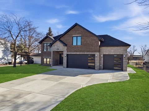 Tiny photo for 9327 Pleasant Avenue, Tinley Park, IL 60487 (MLS # 12568028)