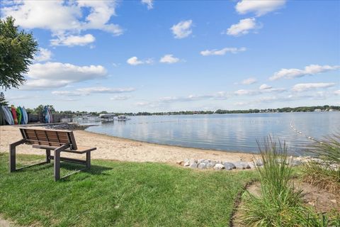 Tiny photo for 310 Sundown Court #E, Wauconda, IL 60084 (MLS # 12414582)