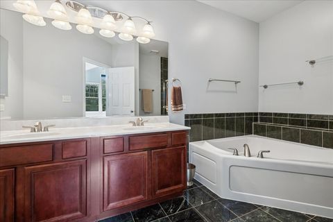 Tiny photo for 310 Sundown Court #E, Wauconda, IL 60084 (MLS # 12414582)